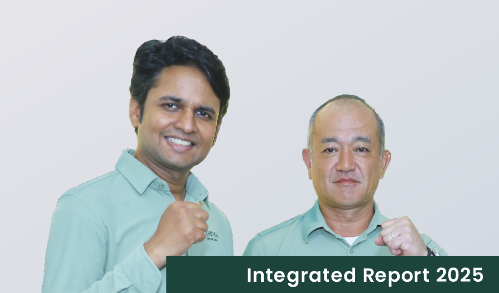 写真右から TOYO INK INDIA PVT. LTD.会長 中村 尚稔、同取締役 アヌージ・エイブラハム